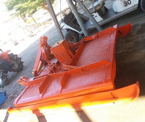 ขายหางตัดหญ้า ขนาด 1.70 เมตร หัวใหญ่ สภาพพร้อม สนใจติดต่อ 084-9997463