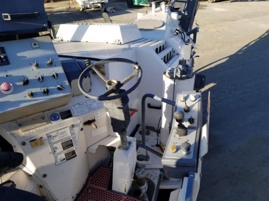 รถกัด Wirtgen W1200F รถกัด Wirtgen W1200F