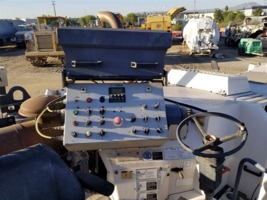 รถกัด Wirtgen W1200F รถกัด Wirtgen W1200F