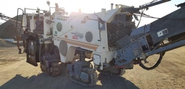 รถกัด Wirtgen W1200F รถกัด Wirtgen W1200F