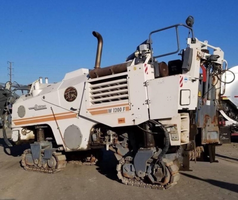 รถกัด Wirtgen W1200F