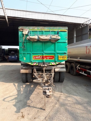 ลูกพ่วงมิเนียมสามเพลาแท้ อู่เอสที ปี 57 ช่วงยาว 6.50 เมตร ยางมีด้อยบางเส้น ทะเบียนพร้อม