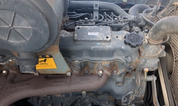 ขายรถบด 9 ล้อ DYNAPAC CP202 ปี 2000 นำเข้าเองจากญี่ปุ่น สภาพสวยพร้อมใช้ มีVDOการทำงานครับ