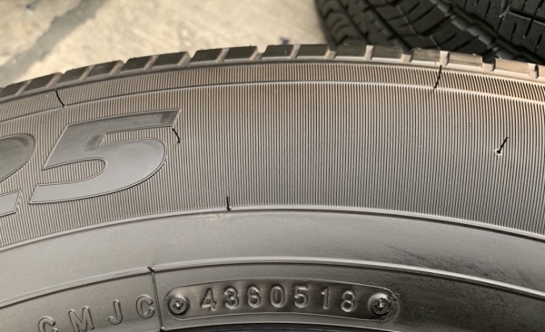 ล้อแม็กป้ายแดง Nissan Terra ขอบ 18 พร้อมยางป้ายแดง 255 60 18 Toyo สวยกริ๊บ ดอกเต็ม มีตุ่ม