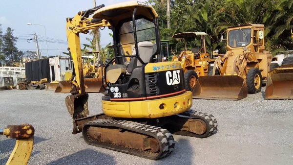 ต้องการขายรถขุดยี่ห้อ CAT-303SRรถนอกนำเข้าจากญี่ปุ่น
