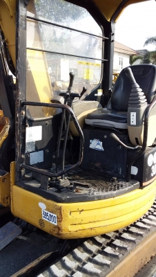 ต้องการขายรถขุดยี่ห้อ CAT-303SRรถนอกนำเข้าจากญี่ปุ่น