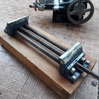 ปากกาหน้าแท่น