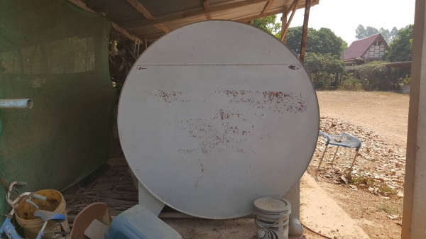 ขาย ถังน้ำมัน 6,000 ลิตร พร้อมหัวจ่าย ถังสวยไม่มีผุ ราคาต่อรองได้ครับ