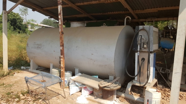 ขาย ถังน้ำมัน 6,000 ลิตร พร้อมหัวจ่าย ถังสวยไม่มีผุ ราคาต่อรองได้ครับ