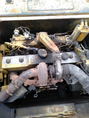 ขาย 570,000 KOMATSU pc  200 รุ่น 6 ไฟฟ้าตัด เครื่องดี ปั้มแรง เอวแน่น เอกสารอินวอยทร์  รถอยู่ บุรีรัมย์ 090-772-3710 090-772-3708