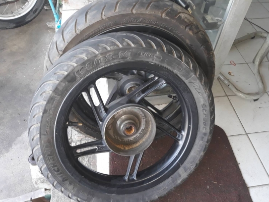 ล้อพร้อมยางล้อหลัง PCX ติดรถลด 750.-
