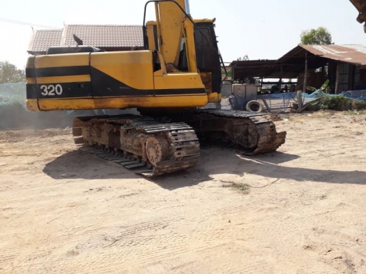 ขาย 570,000 CAT 320 B เล่มทะเบียน เครื่องดี ปั้มแรง เอวแน่น ช่วงล่างดี รถพร้อมใช้งาน รถอยู่ บุรีรัมย์ 090-772-3710 090-772-3708