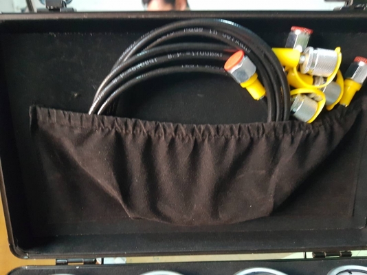 ขาย เกจวัดแรงดัน ใหม่มือ1 อย่างดี สินค้าคุณภาพ ราคา 3800 บาท มีบริการจัดส่งทั่วไทย สนใจติดต่อ 099-907-9273 กิ๊ฟ กมลชนก   สนใจโทร : 099-907-3356 ช่างบัง  ไอดี ไลน์ : gift9273 (หรือ บันทึกเบอร์)