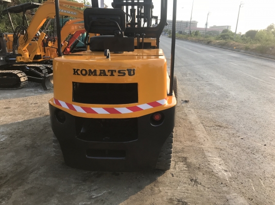 Komatsu fd30-2สภาพดีเก่าญี่ปุ่น มีใบอินวอยไม่เคยใช้ในไทย