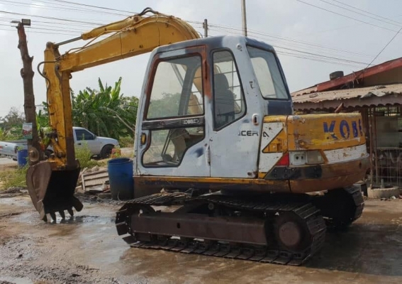 SK60-MARK3 KOBELCO   @395,000บาท รถนอกเพิ่งนำเข้ามายังไม่เคยใช้งานในเมืองไทยเลยคอลโทลน้ำมัน     ปั้มนิ้วบูมอาร์มสวย  ช่วงล่างเต็ม  เอวเเน่นเครื่องอีซูซู4JB1ดีปั้มดี  ไฟฟ้าครบ  ซีเรียสสูง  เร็วเเรงไม่โหลดรถสถาพเดิมๆดีรถพร้อมใช้เอกสารอินวอย  สนใจคลิ๊ก ☎ 081