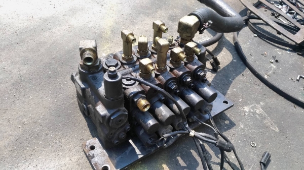 คอนโทรลไฟฟ้า