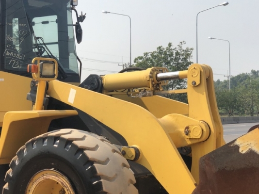 ขายรถตักล้อยาง KOMATSU WA380-5 นำเข้าเองจากญี่ปุ่น สภาพสวยพร้อมใช้ มีVDOการทำงานครับ