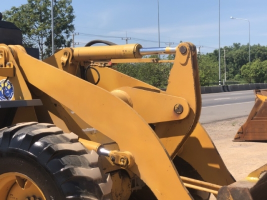 ขายรถตักล้อยาง TCM E830 (เท่าเทียบ WA100) นำเข้าเองจากญี่ปุ่น สภาพสวยพร้อมใช้ มีVDOการทำงานครับ