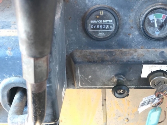 ขายรถดันดิน KOMATSU D31PL-18 (D3 รุ่น6) นำเข้าเองจากญี่ปุ่น สภาพสวยพร้อมใช้ มีVDOการทำงานครับ ขายรถดันดิน KOMATSU D31PL-18 (D3 รุ่น6) นำเข้าเองจากญี่ปุ่น สภาพสวยพร้อมใช้ มีVDOการทำงานครับ