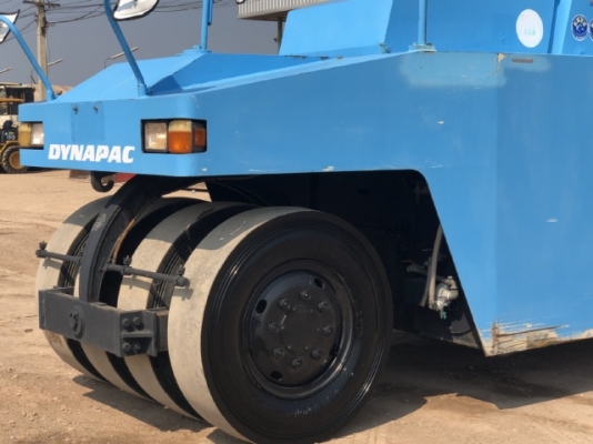 ขายรถบด 9 ล้อ DYNAPAC CP202 ปี 2000 นำเข้าเองจากญี่ปุ่น สภาพสวยพร้อมใช้ มีVDOการทำงานครับ