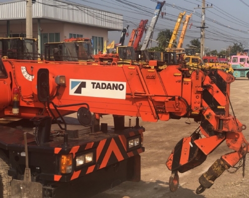 ขายรถเครน TADANO TR100M-1 (ขนาด 10 ตัน) ปี 2000 นำเข้าเองจากญี่ปุ่น สภาพสวยพร้อมใช้ มีVDOการทำงานครับ