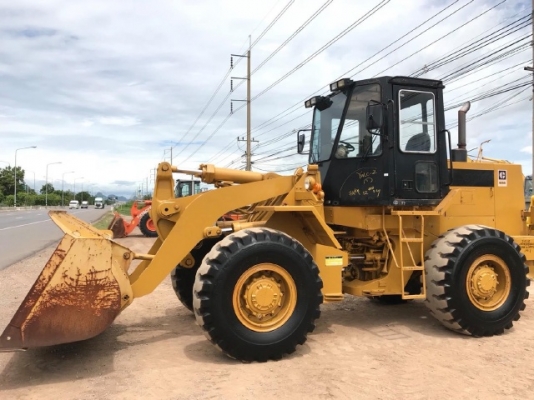 ขายรถตักล้อยาง CAT 936Z (4,XXX ชั่วโมง) นำเข้าเองจากญี่ปุ่น สภาพสวยพร้อมใช้ มีVDOการทำงานครับ