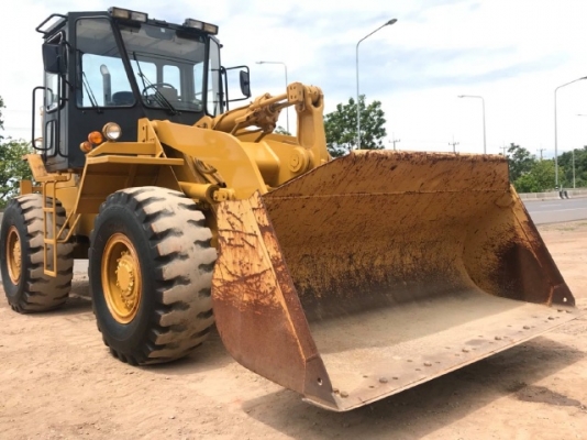 ขายรถตักล้อยาง CAT 936Z (4,XXX ชั่วโมง) นำเข้าเองจากญี่ปุ่น สภาพสวยพร้อมใช้ มีVDOการทำงานครับ