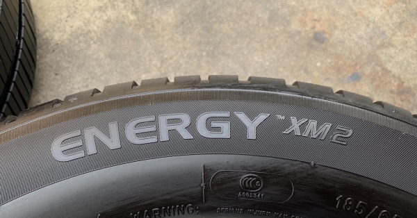 ยาง 185-65-14 Michelin ปี 16 ดอกยางหนาปึก เต็มๆทุกเส้น ยาง 185-65-14 Michelin ปี 16 ดอกยางหนาปึก เต็มๆทุกเส้น