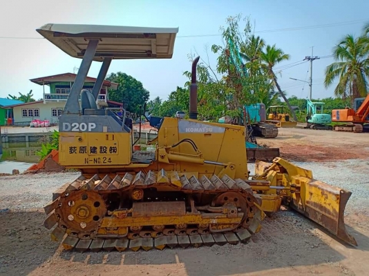 ขายจ้า..รถดัน KOMATSU D20P-7E เก่านอกแท้  เดิมๆๆ  3,xxxชั่วโมง โทร 089-3818694จ๊อย