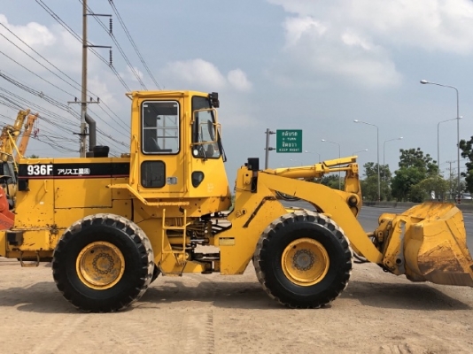 ขายรถตักล้อยาง CAT 936F นำเข้าเองจากญี่ปุ่น สภาพสวยพร้อมใช้ มีVDOการทำงานครับ ขายรถตักล้อยาง CAT 936F นำเข้าเองจากญี่ปุ่น สภาพสวยพร้อมใช้ มีVDOการทำงานครับ
