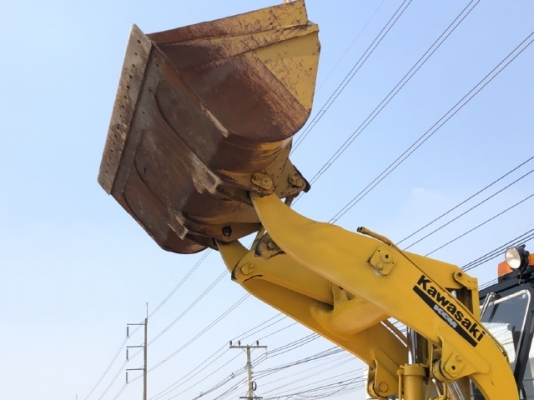 ขายรถตักล้อยาง KAWASAKI KLD80Z (เทียบเท่า WA350) นำเข้าเองจากญี่ปุ่น สภาพสวยพร้อมใช้ มีVDOการทำงานครับ ขายรถตักล้อยาง KAWASAKI KLD80Z (เทียบเท่า WA350) นำเข้าเองจากญี่ปุ่น สภาพสวยพร้อมใช้ มีVDOการทำงานครับ