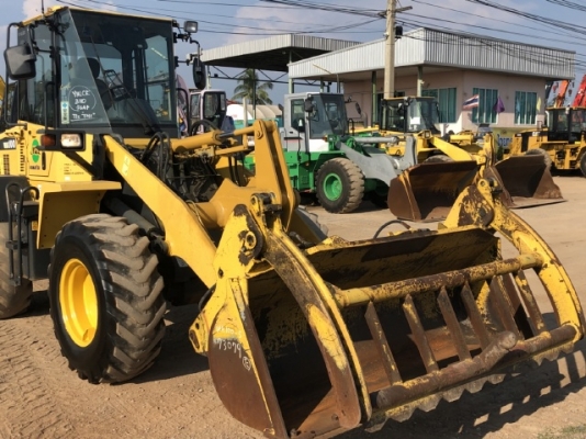 ขายรถตักล้อยาง KOMATSU WA100-5 แขนยาวพิเศษ นำเข้าเองจากญี่ปุ่น สภาพสวยพร้อมใช้ มีVDOการทำงานครับ ขายรถตักล้อยาง KOMATSU WA100-5 แขนยาวพิเศษ นำเข้าเองจากญี่ปุ่น สภาพสวยพร้อมใช้ มีVDOการทำงานครับ
