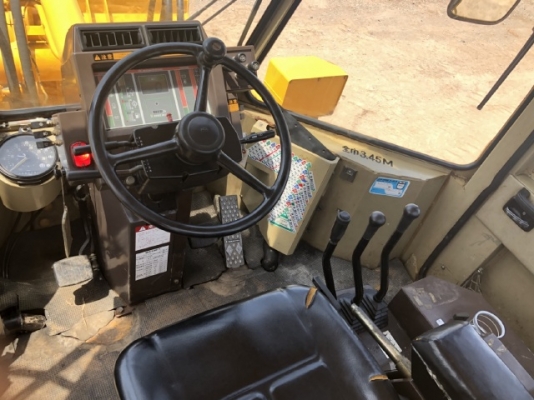 ขายรถตักล้อยาง KOMATSU WA200-1 นำเข้าเองจากญี่ปุ่น สภาพสวยพร้อมใช้ มีVDOการทำงานครับ