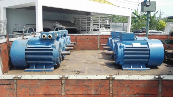 มอเตอร์ไฟฟ้ากำลัง Crompton ขนาด 75 HP 380V 2P (2970 rpm) ของสภาพใหม่ 95\% สแปไว้สำรองบางตัวยังไม่ได้