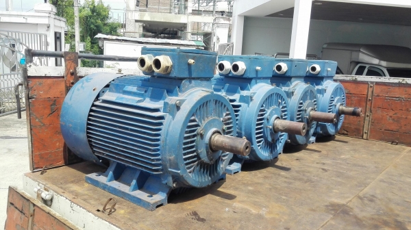 มอเตอร์ไฟฟ้ากำลัง Crompton ขนาด 75 HP 380V 2P (2970 rpm) ของสภาพใหม่ 95\% สแปไว้สำรองบางตัวยังไม่ได้