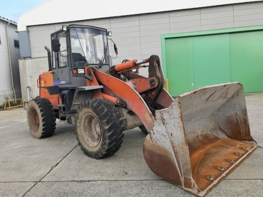 ขายรถตักล้อยาง HITACHI LX110-7 (TCM L20-3) นำเข้าเองจากญี่ปุ่น สภาพสวยพร้อมใช้ ถึงเร็วๆนี้ครับ ขายรถตักล้อยาง HITACHI LX110-7 (TCM L20-3) นำเข้าเองจากญี่ปุ่น สภาพสวยพร้อมใช้ ถึงเร็วๆนี้ครับ