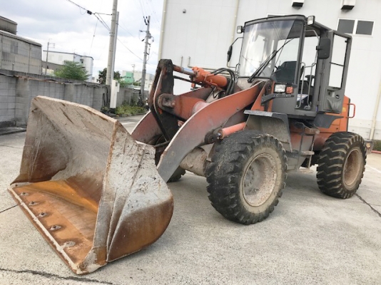 ขายรถตักล้อยาง HITACHI LX110-7 (TCM L20-3) นำเข้าเองจากญี่ปุ่น สภาพสวยพร้อมใช้ ถึงเร็วๆนี้ครับ