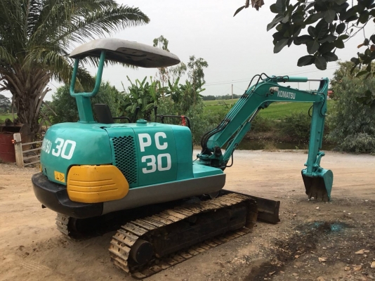Komatsu PC 30-7 เครื่องปั้มแรง เอวแน่น ช่วงล่างเต็ม  เจ้าของขายเอง