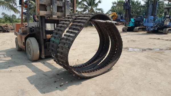 สินค้าหายากที่สุด*งานนำเข้าจากญี่ปุ่น มาแล้วคะ* แทรคยางฟันแหลม /ฟันหมา* ขนาด 420 *54(ข้อ)*100 /420*100*54(ข้อ) สินค้าหายากที่สุด*งานนำเข้าจากญี่ปุ่น มาแล้วคะ* แทรคยางฟันแหลม /ฟันหมา* ขนาด 420 *54(ข้อ)*100 /420*100*54(ข้อ)