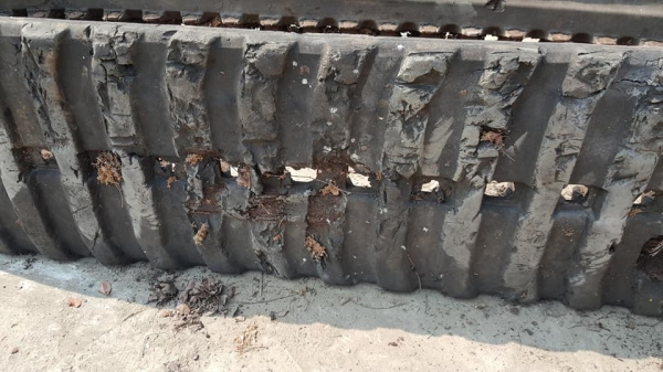 สินค้าหายากที่สุด*งานนำเข้าจากญี่ปุ่น มาแล้วคะ* แทรคยางฟันแหลม /ฟันหมา* ขนาด 420 *54(ข้อ)*100 /420*100*54(ข้อ) สินค้าหายากที่สุด*งานนำเข้าจากญี่ปุ่น มาแล้วคะ* แทรคยางฟันแหลม /ฟันหมา* ขนาด 420 *54(ข้อ)*100 /420*100*54(ข้อ)