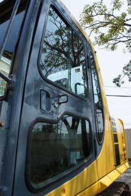 PC120-6E แขนยาวแท้จากญี่ปุ่น พร้อมไลน์หัวเจาะ 2 ชุด สามารถต่ออุปกรณ์เสริมได้หลายอย่าง ช่วงล่างสวย สภาพดี ราคาถูก