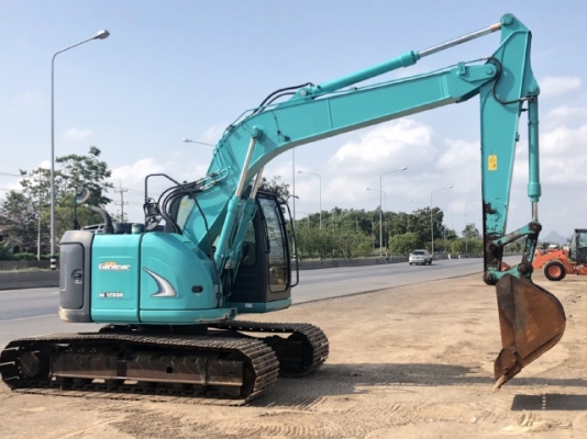 ขายรถขุด KOBELCO SK125SR YV06 ปี 2013 นำเข้าเองจากญี่ปุ่น สภาพสวยพร้อมใช้ มีVDOการทำงานครับ