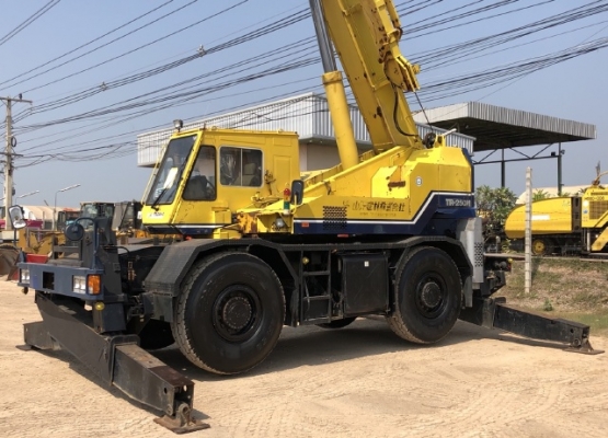 ขายรถเครน TADANO TR250M-5 (ขนาด 25 ตัน) ปี 1995 รถนอกนำเข้าจากญี่ปุ่น สภาพสวยพร้อมใช้ มีVDOการทำงานครับ ขายรถเครน TADANO TR250M-5 (ขนาด 25 ตัน) ปี 1995 รถนอกนำเข้าจากญี่ปุ่น สภาพสวยพร้อมใช้ มีVDOการทำงานครับ