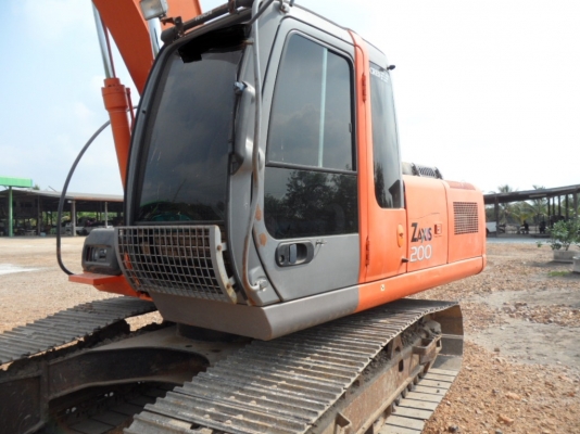 ZX200-1 บูมยาว16เมตร  @1,600,000บาท 8,XXXชั่วโมง พร้อมใช้เอกสารครบ สนใจโทรสนใจคลิ๊ก ☎ 081-989-1989 หรั่งครับ