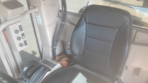 ขายด่วนเครื่องจักรกลหนัก เกรดเดอร์