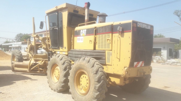 ขายด่วนเครื่องจักรกลหนัก เกรดเดอร์