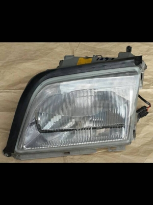 ไฟหน้า BENZ-SL129  ซ้าย  สภาพสวย ราคา 4000 บาท