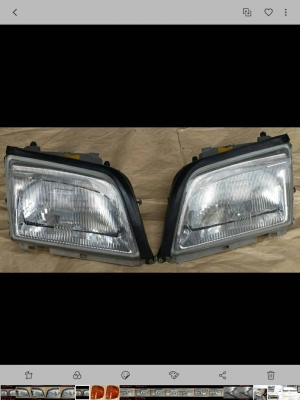 ไฟหน้า BENZ-SL129 ซีนอน สภาพสวยมาก คู่นี้ 10000 บาท