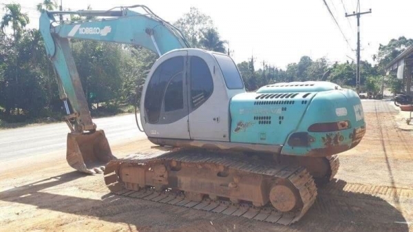 ขาย 690,000 KOBELCO SK 200 Mark 5 super  เครื่องดี ปั้มแรง ไฟฟ้าครบ เอวแน่น ช่วงช่างสวย แอร์หนาว เอกสารแจ้งจำหน่ายซื้อใหม่ป้ายแดงมามือเดียว รถพร้อมใช้งาน  รถอยู่  จันทบุรี  โทร 0610710295  สนใจ รายการสินค้า อื่นๆ ที่ เว็ปไชค์ Truck2Hand https://www.truck2