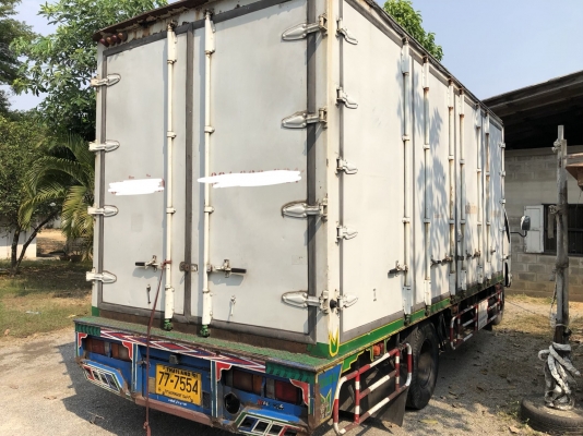 ขายรถ 6ล้อ ตู้ 10 บาน  NQR 150 ปี 51